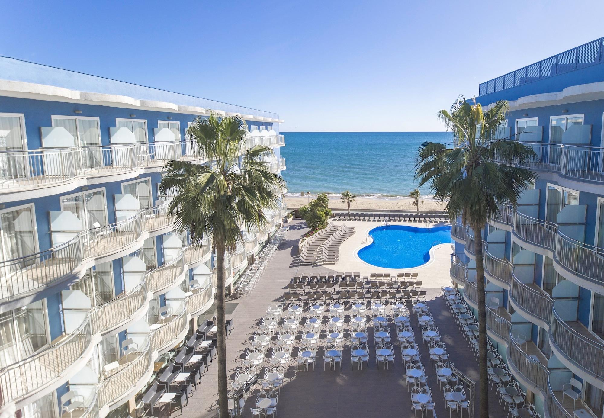 Hotel Augustus Cambrils Bagian luar foto