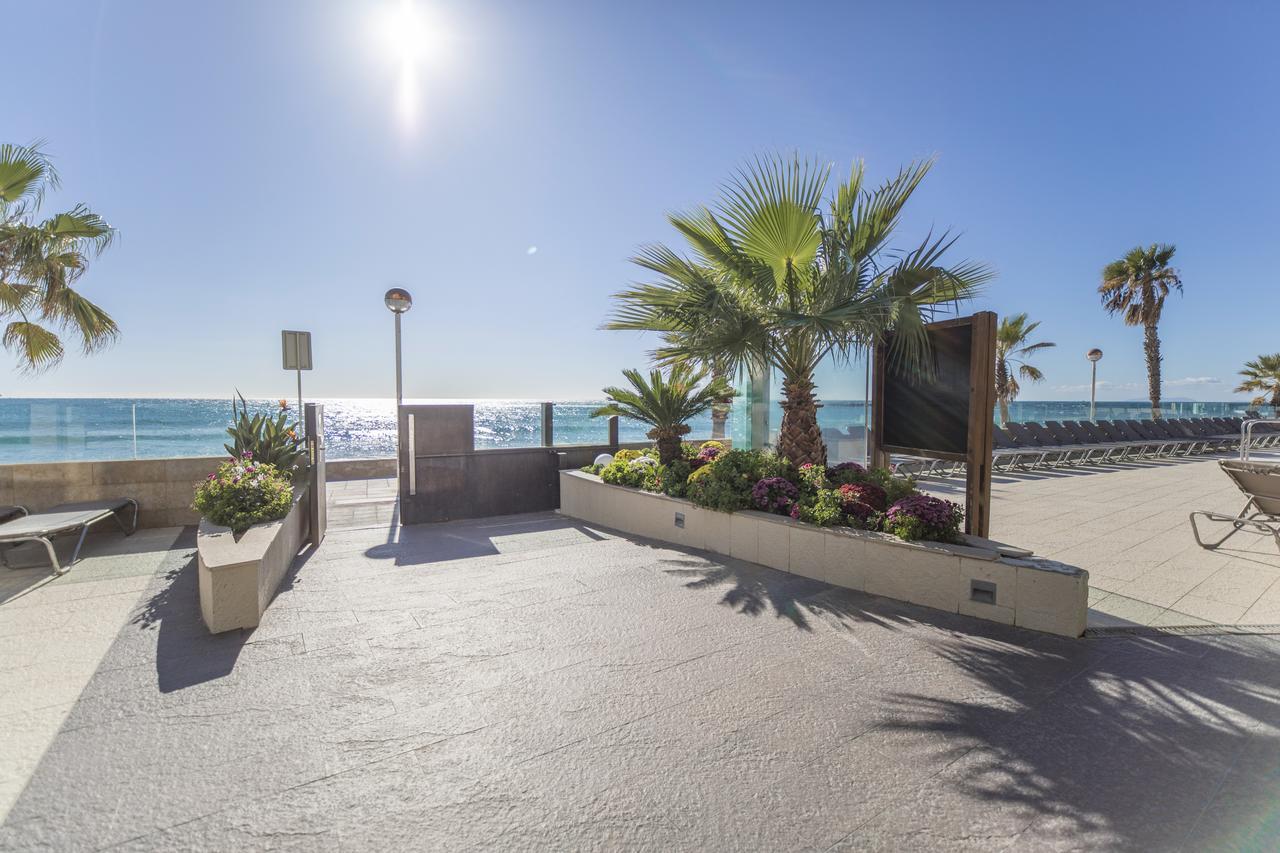 Hotel Augustus Cambrils Bagian luar foto