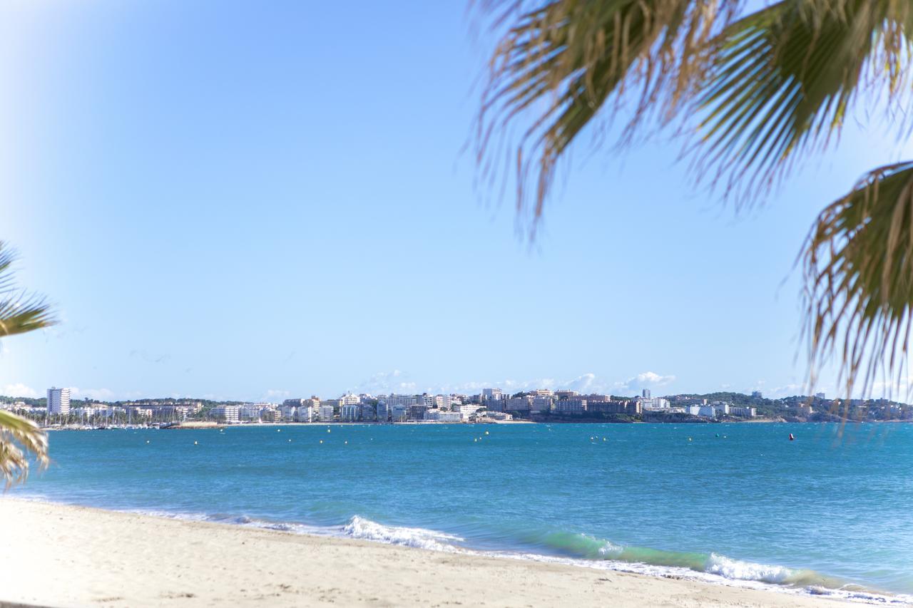 Hotel Augustus Cambrils Bagian luar foto
