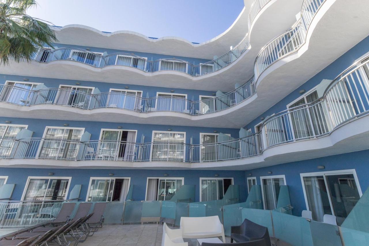 Hotel Augustus Cambrils Bagian luar foto